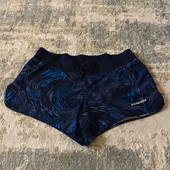 Patagonia Womens Shorts - Size Small - Picture 1 of 2